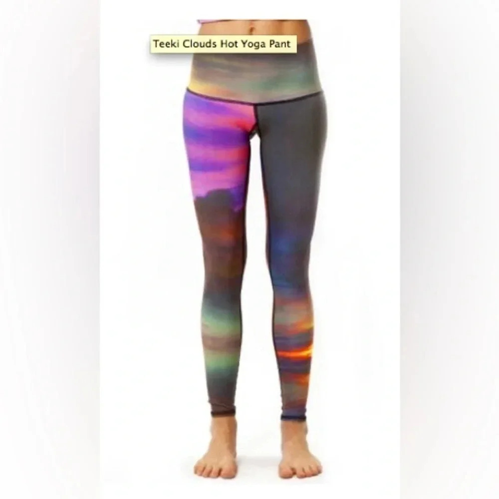 Teeki Clouds Hot Yoga Pants
